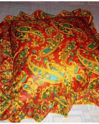 Cuscino Decorato Rosso, Giallo e Verde