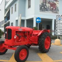 Trattore agricolo d'epoca mod. nuffield de