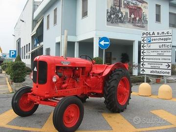 Trattore agricolo d'epoca mod. nuffield de