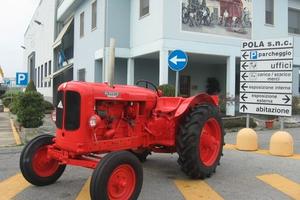 Trattore agricolo d'epoca mod. nuffield de