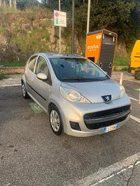 Peugeot 107  5b benzina 5 porte  ok neopatentati