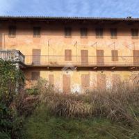 CASA SEMINDIPENDENTE A VESTIGNÈ