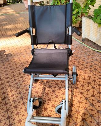 Sedia a rotelle da transito