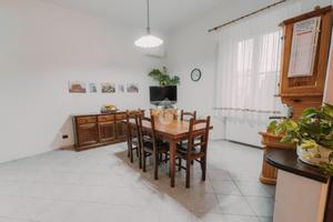 2 LOCALI A TARQUINIA