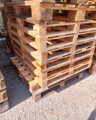 Bancali pallets  fuorimisura 97x119