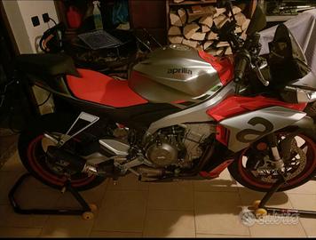 Aprilia Tuono 660