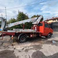 M144 - IVECO DAILY CON PIATTAFORMA CESTA AEREA