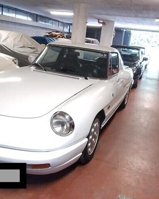 Alfa Romeo Spider 2.0i