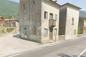 CASA INDIPENDENTE A SOLAGNA