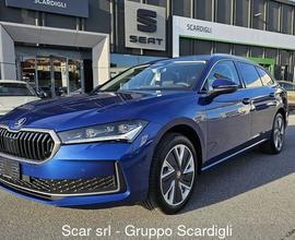 Skoda Superb 2.0 TDI DSG Wagon Style interno ...