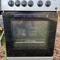 Cucina a gas Beko 4 fuochi + forno – Come nuova