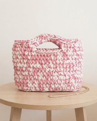 borsa uncinetto rosa cipria e bianco