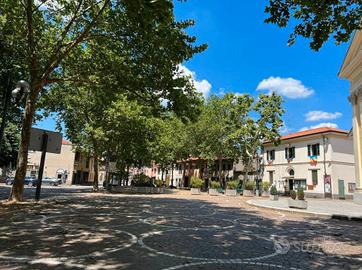 Stanza condivisa libera subito vicino Legnano