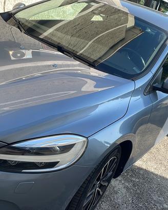 Volvo V40 D2 TD automatica perfetta 2019