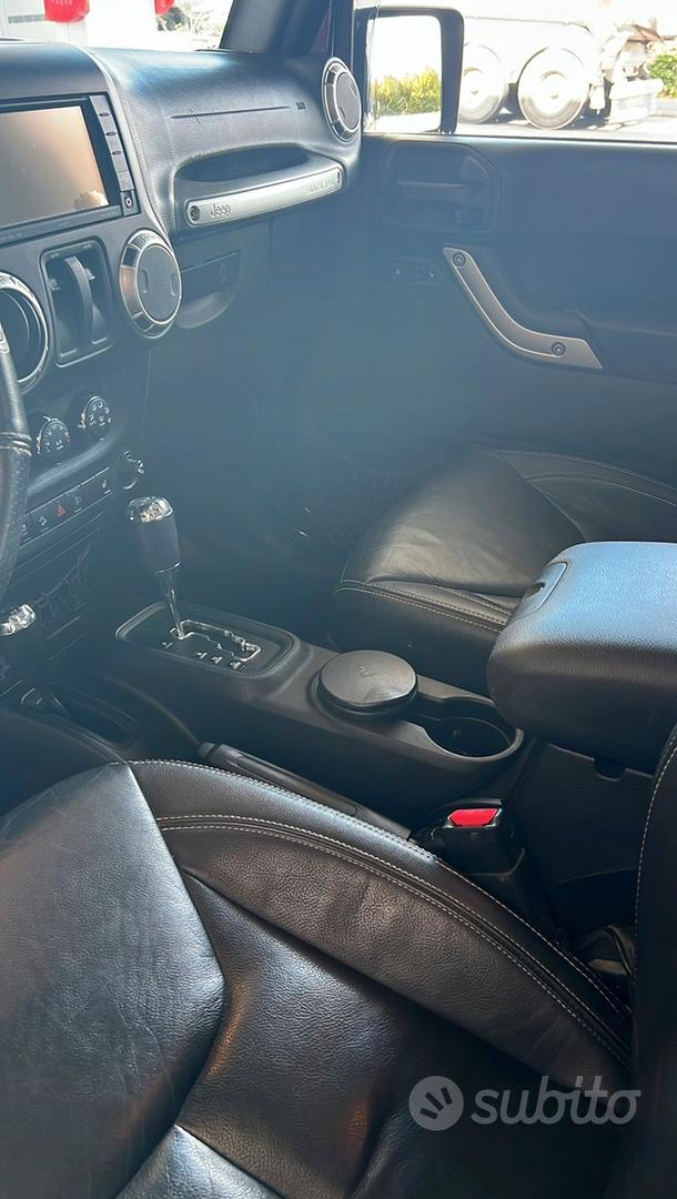 Jeep Wrangler 2015 photo 3