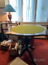 Tavolo vintage in legno da gioco carte