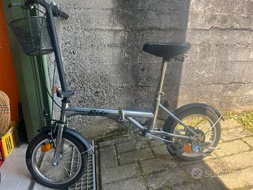 Bici pieghevole con borsone