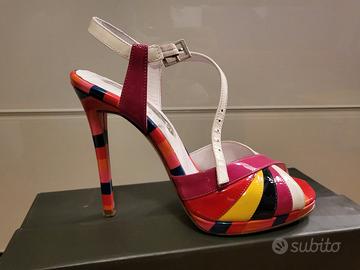 sandalo di vernice multicolore 