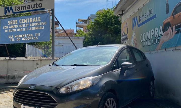 FORD Fiesta 1.5tdci BUSINESS 75cv BLUETOOTH CLIM