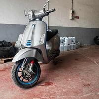 PIAGGIO 1 PIAGGIO VESPA ELETTRICA Pure 70 Km/h Mot
