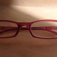 Occhiali da lettura nuovi