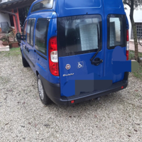 Fiat doblo' per trasporto disabili