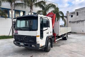 A 92 VOLVO TRUCK FL 612/210