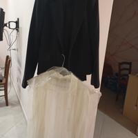 vestito elegante  nero con camicia color panna