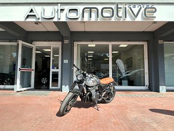 SUZUKI GSX 750 INAZUMA