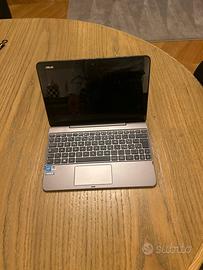 Tablet con tastiera integrata della asus