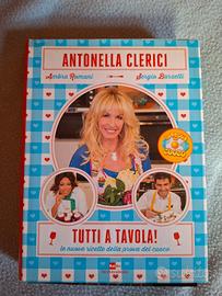 libro tutti a tavola
