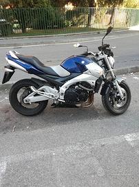 Suzuki GSR 600