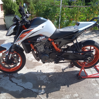Ktm duke 890 r
