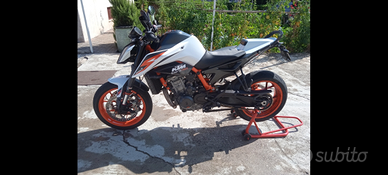 Ktm duke 890 r