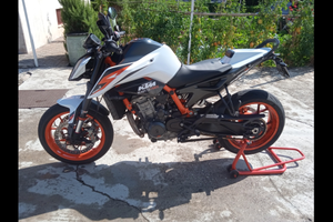 Ktm duke 890 r