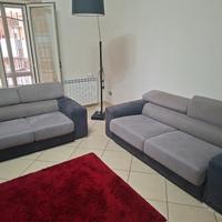 Divano 3 posti + 2 posti in tessuto lavabile 