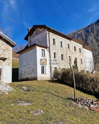 Villa di 130 m² con 4 locali a Gosaldo