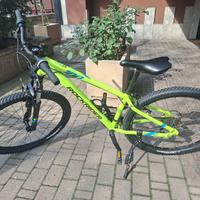 Bicicletta Rockrider ST100