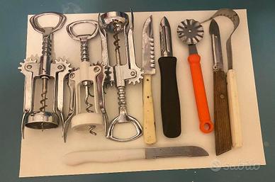 Vari utensili (usati) utili in cucina