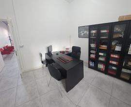 Postazione Ufficio in Via dei Lauri