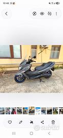 Scooter bourgman 400,
