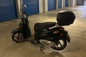 Kymco People S 150