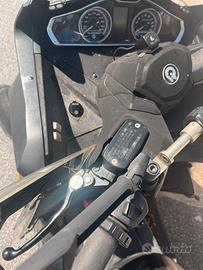 Scooter QV3.  da riparare o per pezzi di ricambio.