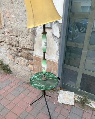 tavolino con piantana vintage modernariato lampada