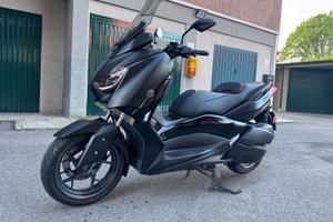 Yamaha x-max 300 - tech max