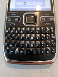Nokia e72