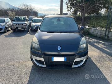 Renault Scenic Scénic X-Mod 1.5 dCi 110CV Luxe