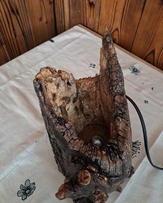 lampada in legno 