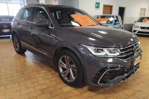 VOLKSWAGEN Tiguan 2.0 TDI 150 CV DSG R-Line 19"