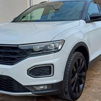 Volkswagen T-Roc 1.6 Advanced Sport Night Edition